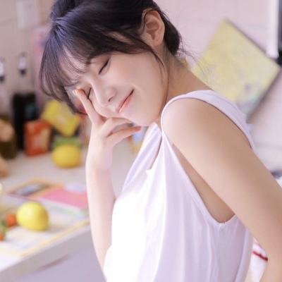芭比公主婚纱换装游戏下载
